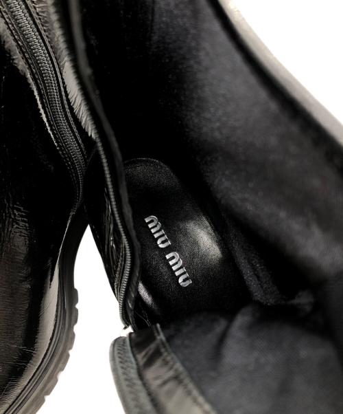 MIU MIU（ミュウミュウ）MIU MIU (ミュウミュウ) エナメルチャンキーヒールブーツ ブラック サイズ:36.5の古着・服飾アイテム