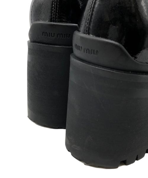 MIU MIU（ミュウミュウ）MIU MIU (ミュウミュウ) エナメルチャンキーヒールブーツ ブラック サイズ:36.5の古着・服飾アイテム