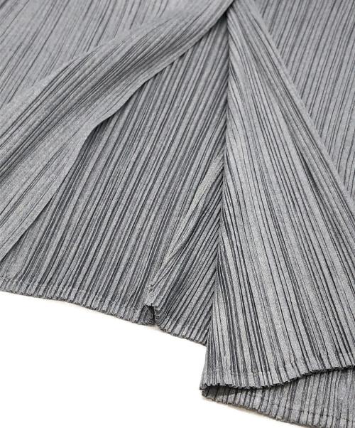 PLEATS PLEASE（プリーツプリーズ）PLEATS PLEASE (プリーツプリーズ) プリーツカーディガン グレー サイズ:3の古着・服飾アイテム