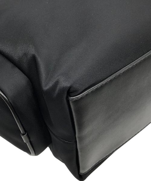 MICHAEL KORS（マイケル・コース）MICHAEL KORS (マイケル・コース) KHAI カーゴ ポケット トート スモールショルダーバッグ ブラック サイズ:下記参照の古着・服飾アイテム