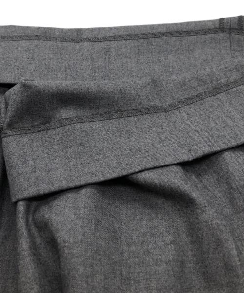 SACRA（サクラ）SACRA (サクラ) タックワイドパンツ グレー サイズ:SIZE 96cm (W38)の古着・服飾アイテム