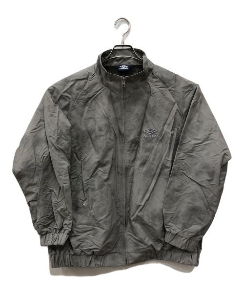 UMBRO（アンブロ）UMBRO (アンブロ) FREAK'S STORE (フリークスストア) カスタムナイロンジャケット グレー サイズ:Lの古着・服飾アイテム