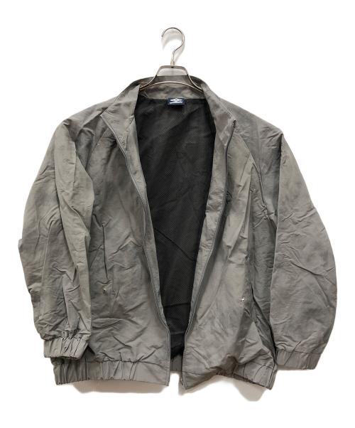 UMBRO（アンブロ）UMBRO (アンブロ) FREAK'S STORE (フリークスストア) カスタムナイロンジャケット グレー サイズ:Lの古着・服飾アイテム