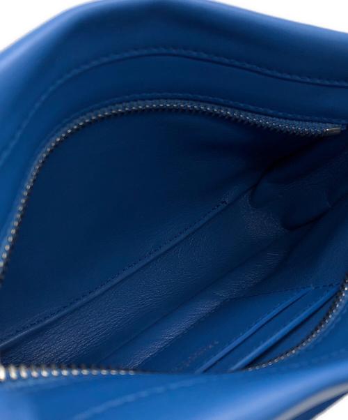 Ferragamo（フェラガモ）Ferragamo (フェラガモ) Borsa a spalla con cut out ブルー サイズ:下記参照の古着・服飾アイテム