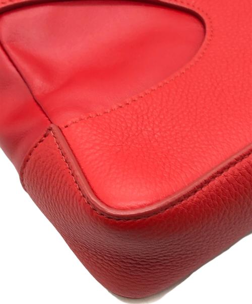 Ferragamo（フェラガモ）Ferragamo (フェラガモ) Borsa a spalla con cut out レッド サイズ:下記参照の古着・服飾アイテム