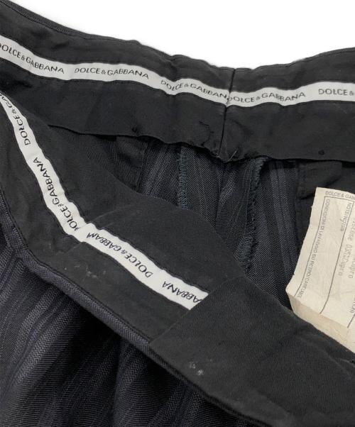 DOLCE & GABBANA（ドルチェ＆ガッバーナ）DOLCE & GABBANA (ドルチェ＆ガッバーナ) ストライプセットアップスーツ ネイビー サイズ:48の古着・服飾アイテム