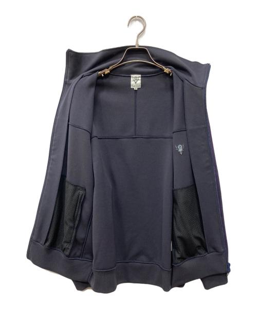 South2 West8（サウスツー ウエストエイト）south2 west8 (サウスツー ウエストエイト) Trainer Jacket ネイビー サイズ:Mの古着・服飾アイテム