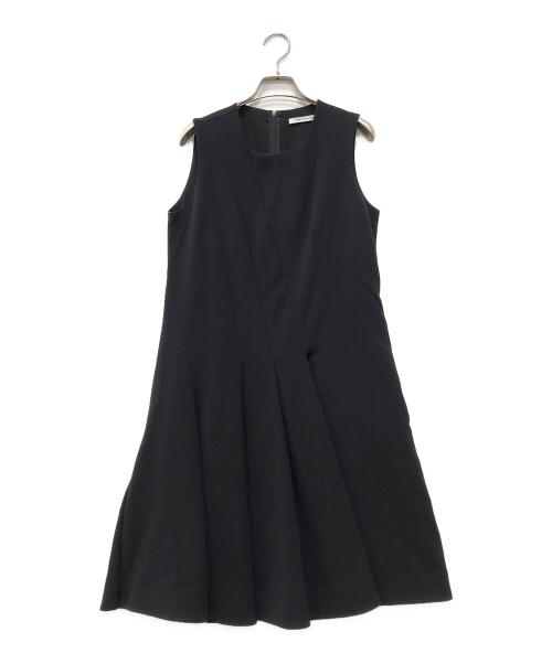 FOXEY NEWYORK（フォクシーニューヨーク）FOXEY NEWYORK (フォクシーニューヨーク) ノースリーブワンピース ブラック サイズ:40の古着・服飾アイテム