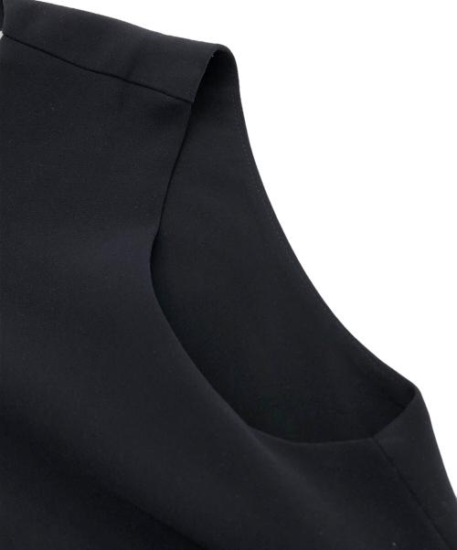 FOXEY NEWYORK（フォクシーニューヨーク）FOXEY NEWYORK (フォクシーニューヨーク) ノースリーブワンピース ブラック サイズ:40の古着・服飾アイテム