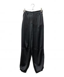 HERNO（ヘルノ）の古着「CASUAL SATIN  PANTS」｜ブラック