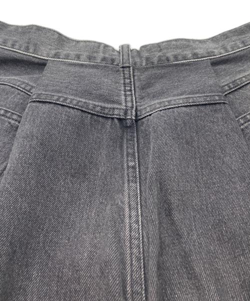URU（ウル）URU (ウル) COTTON DENIM TUCK PANTS グレー サイズ:1の古着・服飾アイテム