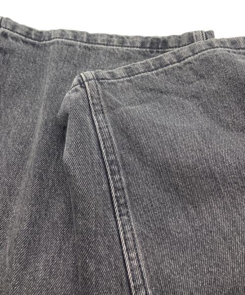 URU（ウル）URU (ウル) COTTON DENIM TUCK PANTS グレー サイズ:1の古着・服飾アイテム