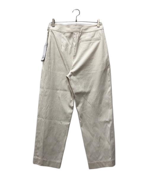 MARGARET HOWELL（マーガレットハウエル）MARGARET HOWELL (マーガレットハウエル) タックパンツ ホワイト サイズ:3 未使用品の古着・服飾アイテム