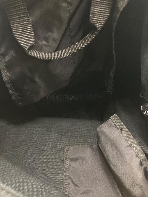 yorozu（ヨロズ）yorozu (ヨロズ) タスキショルダーバッグ ブラックの古着・服飾アイテム