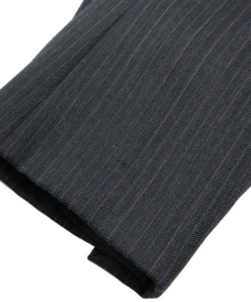 BURBERRY BLACK LABEL（バーバリーブラックレーベル）BURBERRY BLACK LABEL (バーバリーブラックレーベル) ピンストライプセットアップスーツ グレー サイズ:36Rの古着・服飾アイテム