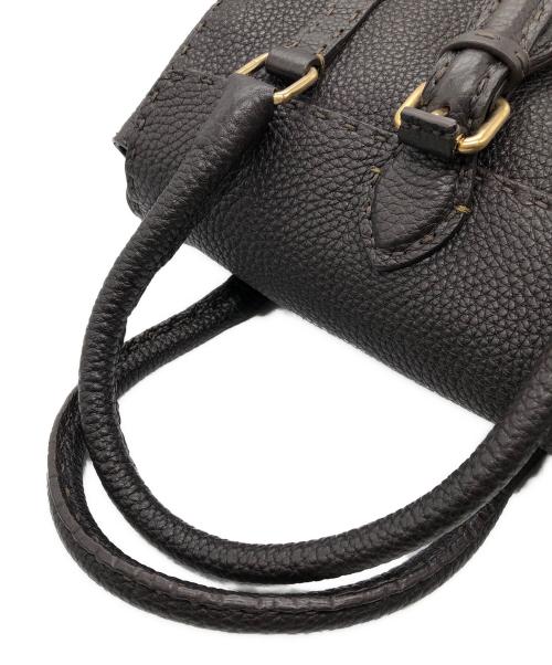 FENDI（フェンディ）FENDI (フェンディ) ハンドバッグ ブラウンの古着・服飾アイテム