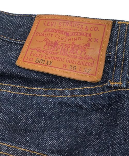 LEVI'S（リーバイス）LEVI'S (リーバイス) 501XX セルヴィッチデニムパンツ インディゴ サイズ:W30×L32の古着・服飾アイテム