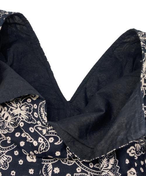ne quittez pas（ヌキテパ）ne quittez pas (ヌキテパ) エスニックプリントパネルスリーブドレス ネイビー サイズ:Sの古着・服飾アイテム