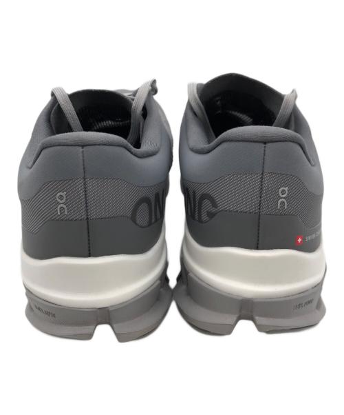 on（オン）On (オン) Cloudflow 5 グレー サイズ:25.5cmの古着・服飾アイテム