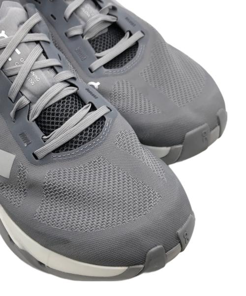 on（オン）On (オン) Cloudflow 5 グレー サイズ:25.5cmの古着・服飾アイテム