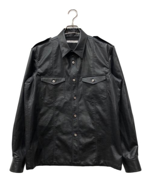 JOHN LAWRENCE SULLIVAN（ジョン ローレンス サリバン）JOHN LAWRENCE SULLIVAN (ジョン ローレンス サリバン) VEGAN LEATHER MILITARY SHIRT ブラック サイズ:48の古着・服飾アイテム