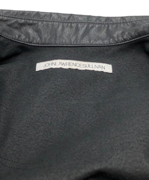 JOHN LAWRENCE SULLIVAN（ジョン ローレンス サリバン）JOHN LAWRENCE SULLIVAN (ジョン ローレンス サリバン) VEGAN LEATHER MILITARY SHIRT ブラック サイズ:48の古着・服飾アイテム