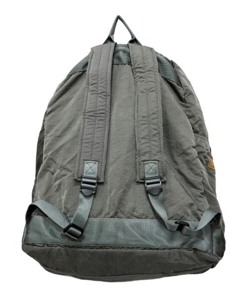 MADNESS（マッドネス）MADNESS (マッドネス) POTR (ピー・オー・ティー・アール) BACKPACK グレー サイズ:下記参照の古着・服飾アイテム