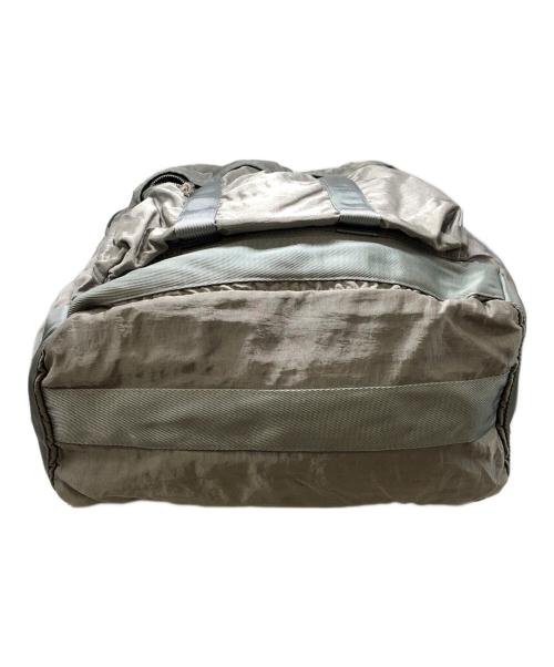 MADNESS（マッドネス）MADNESS (マッドネス) POTR (ピー・オー・ティー・アール) BACKPACK グレー サイズ:下記参照の古着・服飾アイテム