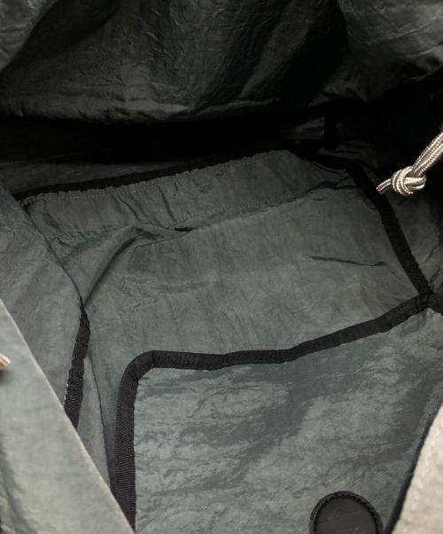 MADNESS（マッドネス）MADNESS (マッドネス) POTR (ピー・オー・ティー・アール) BACKPACK グレー サイズ:下記参照の古着・服飾アイテム