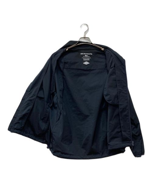 WHITE MOUNTAINEERING（ホワイトマウンテ二アニング）WHITE MOUNTAINEERING (ホワイトマウンテ二アニング) UMBRO (アンブロ) BLOUSON JACKET ネイビー サイズ:Sの古着・服飾アイテム