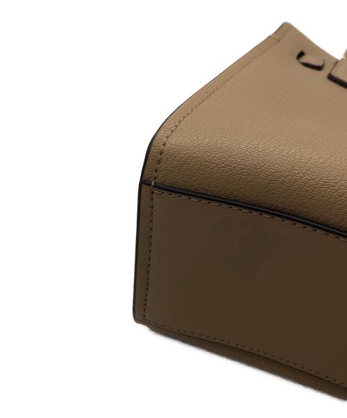 MICHAEL KORS（マイケル・コース）MICHAEL KORS (マイケル・コース) 2WAYターンロックバッグ ベージュの古着・服飾アイテム