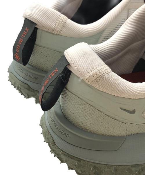 NIKE ACG（ナイキエーシージー）NIKE ACG (ナイキエーシージー) MOUNTAIN FLY 2 LOW GTX ホワイト サイズ:27cmの古着・服飾アイテム