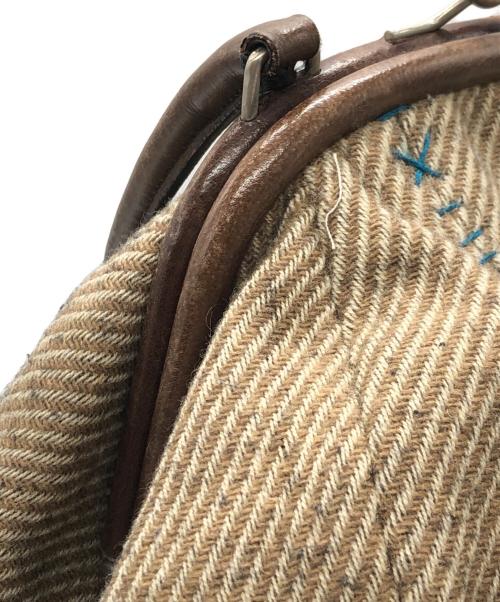 MIU MIU（ミュウミュウ）MIU MIU (ミュウミュウ) がま口ハンドバッグ ベージュ サイズ:下記参照の古着・服飾アイテム
