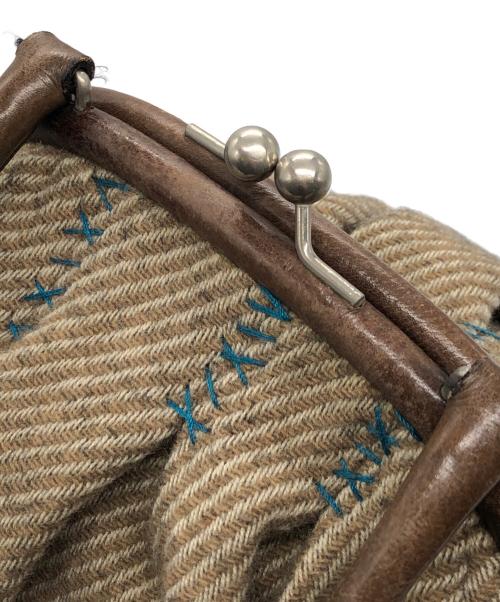 MIU MIU（ミュウミュウ）MIU MIU (ミュウミュウ) がま口ハンドバッグ ベージュ サイズ:下記参照の古着・服飾アイテム