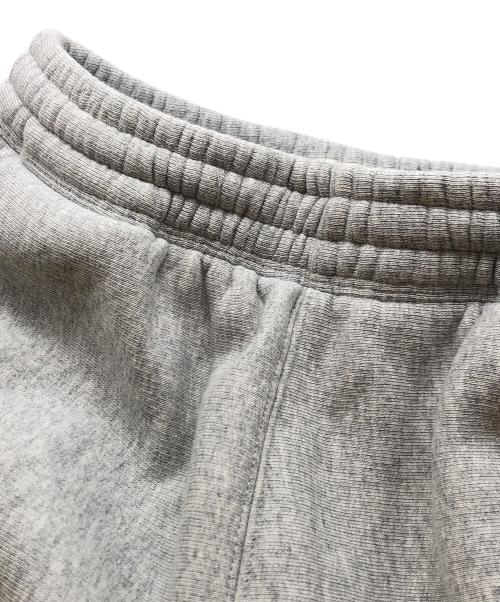 PALACE（パレス）PALACE (パレス) UNISEX JOGGER グレー サイズ:Mの古着・服飾アイテム