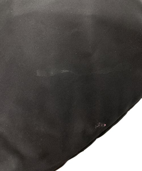 PRADA（プラダ）PRADA (プラダ) ナイロンショルダーバッグ ブラックの古着・服飾アイテム