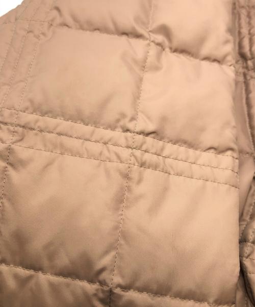 BURBERRY BLACK LABEL（バーバリーブラックレーベル）BURBERRY BLACK LABEL (バーバリーブラックレーベル) キルティングダウンジャケット ベージュ サイズ:Lの古着・服飾アイテム