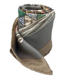 HERMES（エルメス）の古着「シルクスカーフ」｜グレー