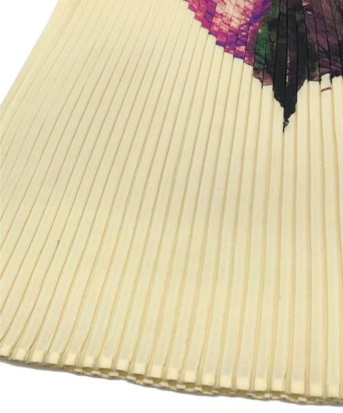 PLEATS PLEASE（プリーツプリーズ）PLEATS PLEASE (プリーツプリーズ) PRESSED FLORAプリーツカットソー ベージュ サイズ:2の古着・服飾アイテム
