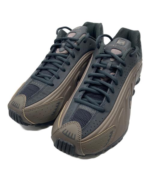 NIKE（ナイキ）NIKE (ナイキ) SHOX R4スニーカー ブラウン サイズ:26.5cmの古着・服飾アイテム