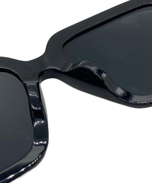 LOUIS VUITTON（ルイ ヴィトン）LOUIS VUITTON (ルイ ヴィトン) LV スライド ラージ スクエアラウンドサングラス ブラック サイズ:56□19 145の古着・服飾アイテム