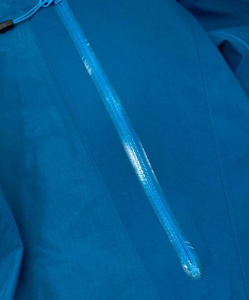 ARC'TERYX（アークテリクス）ARC'TERYX (アークテリクス) Beta LT Hybrid Jacket ブルー サイズ:Sの古着・服飾アイテム