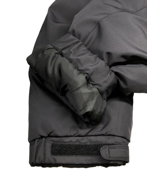 PHATRNK（ファットランク）PHATRNK (ファットランク) OLD ENGLISH LOGOパファージャケット ブラック サイズ:Mの古着・服飾アイテム