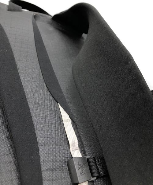 ARC'TERYX（アークテリクス）ARC'TERYX (アークテリクス) ALPHA FL 30 BACKPACK グレー サイズ:下記参照の古着・服飾アイテム