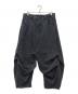 glamb（グラム）の古着「Distorted Tuck Pants」｜グレー