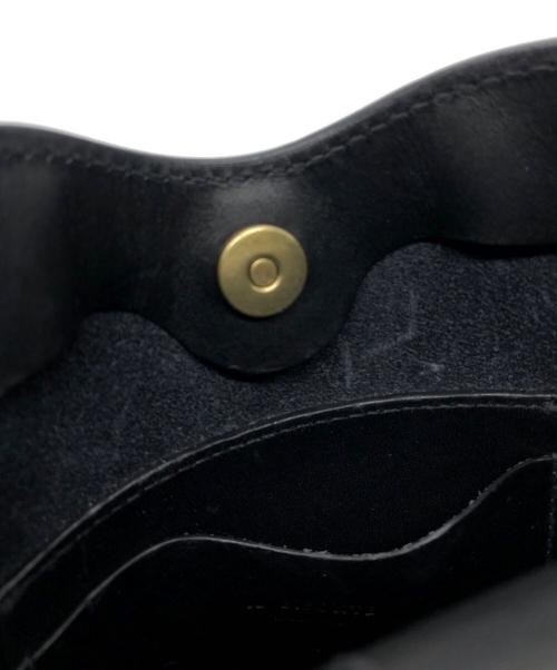 IL BISONTE（イル ビゾンテ）IL BISONTE (イル ビゾンテ) レザーミニショルダーバッグ ブラックの古着・服飾アイテム