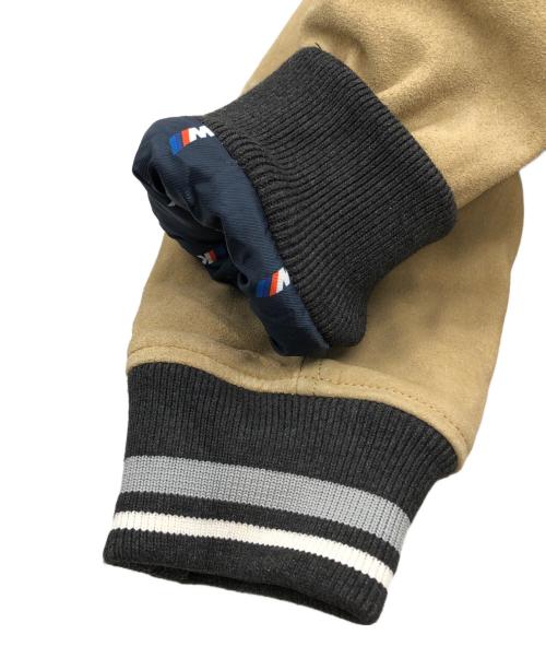 KITH（キス）KITH (キス) BMW (ビーエムダブリュー) M3 SUEDE BOMBER JACKET ベージュ サイズ:Lの古着・服飾アイテム