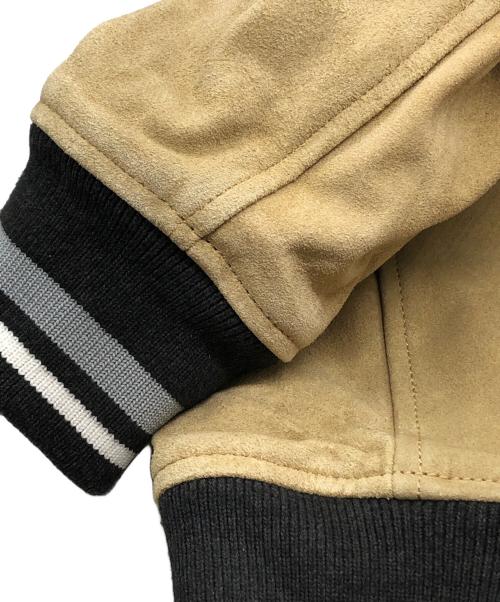 KITH（キス）KITH (キス) BMW (ビーエムダブリュー) M3 SUEDE BOMBER JACKET ベージュ サイズ:Lの古着・服飾アイテム