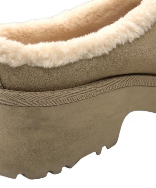 UGG（アグ）UGG (アグ) NEW HEIGHTS COZY CLOG ベージュ サイズ:25cmの古着・服飾アイテム