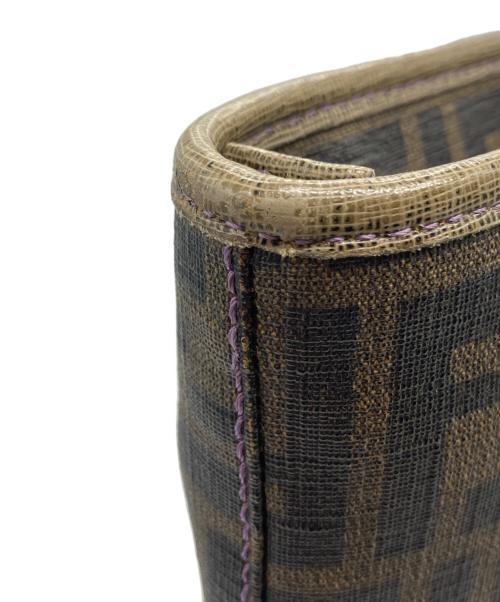 FENDI（フェンディ）FENDI (フェンディ) ズッカ柄PVCトートバッグ ブラウンの古着・服飾アイテム